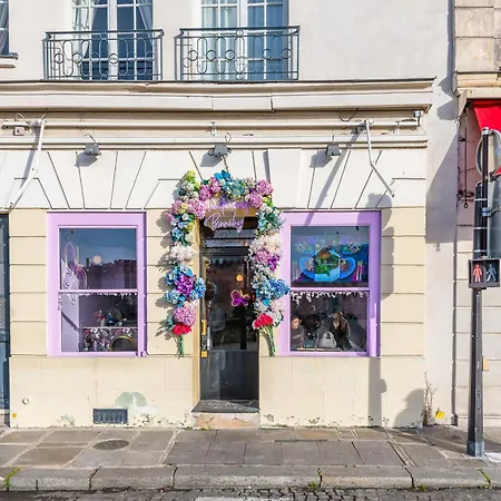 Magnifique Studette Au Coeur De L'ile Saint Louis *