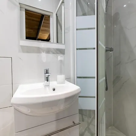 Apartment Magnifique Studette Au Coeur De L'ile Saint Louis Paris